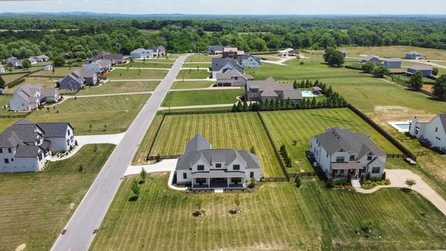 3000 Ora Ln, Spring Hill, TN 37174