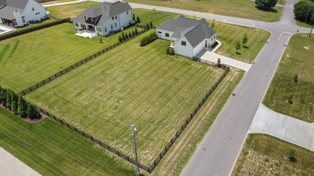 3000 Ora Ln, Spring Hill, TN 37174