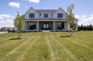 3000 Ora Ln, Spring Hill, TN 37174