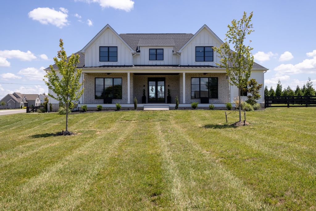 3000 Ora Ln, Spring Hill, TN 37174