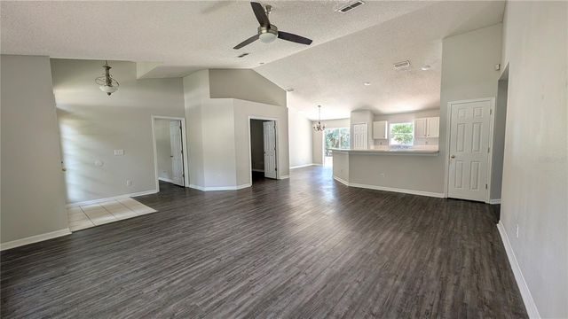 1306 WINDY BLUFF DRIVE, Minneola, FL 34715