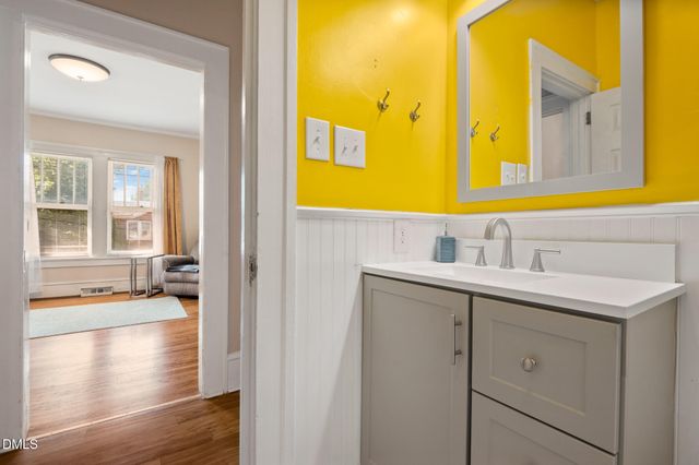 512 Atwater Street, Burlington, NC 27215