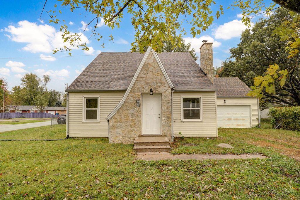 501 North Main Street, Nixa, MO 65714