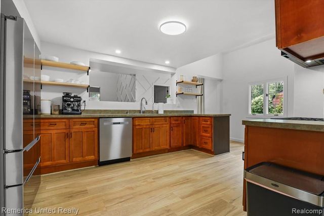 15270 Ripple Drive, Linden, MI 48451