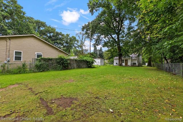15270 Ripple Drive, Linden, MI 48451