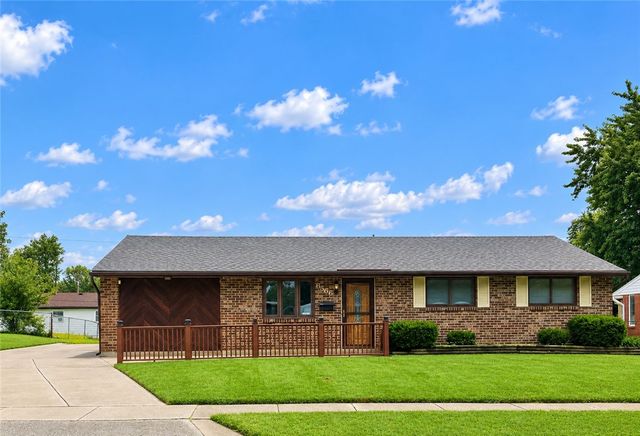 6566 Highbury Road, Huber Heights, OH 45424