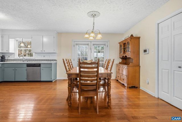 2325 MARTIN KINGS RD, Scottsville, VA 24590