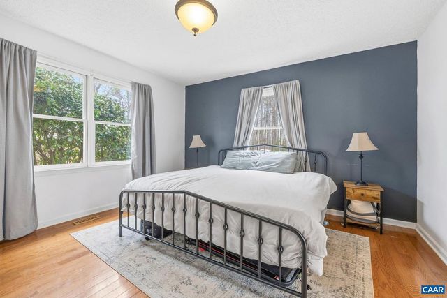 2325 MARTIN KINGS RD, Scottsville, VA 24590