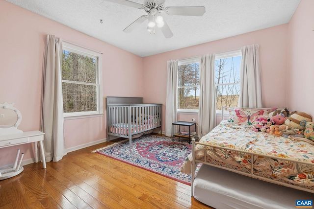 2325 MARTIN KINGS RD, Scottsville, VA 24590