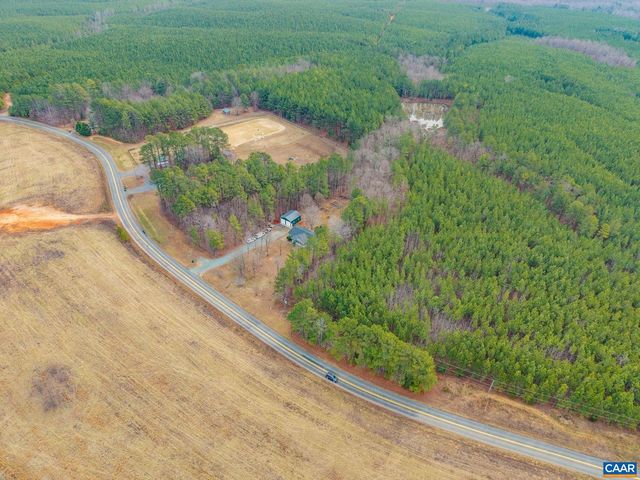 2325 MARTIN KINGS RD, Scottsville, VA 24590