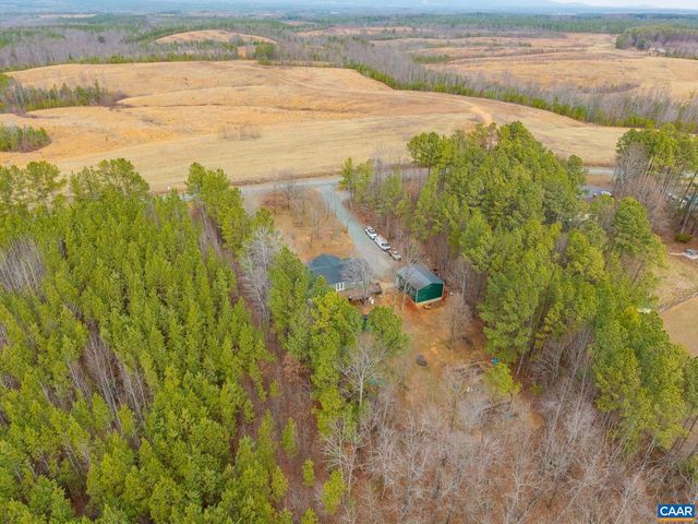 2325 MARTIN KINGS RD, Scottsville, VA 24590