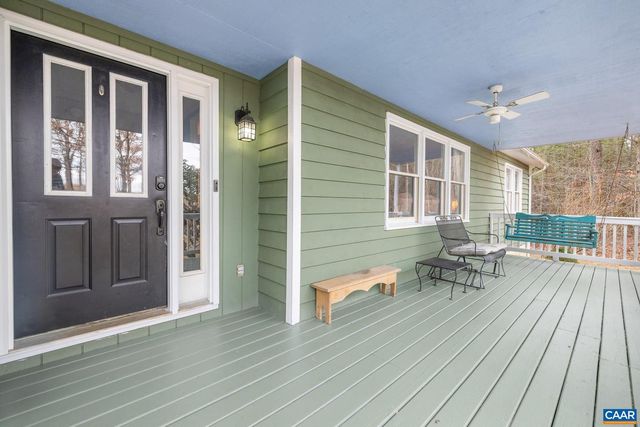 2325 MARTIN KINGS RD, Scottsville, VA 24590