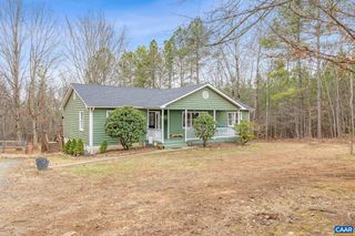 2325 MARTIN KINGS RD, Scottsville, VA 24590