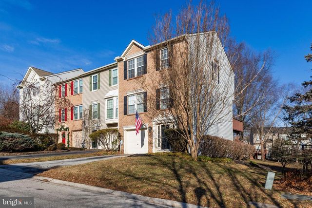 8 BARCLAY DR, Hockessin, DE 19707