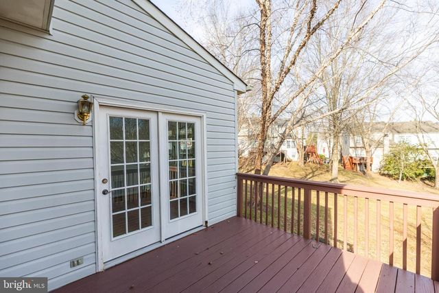 8 BARCLAY DR, Hockessin, DE 19707