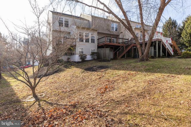 8 BARCLAY DR, Hockessin, DE 19707