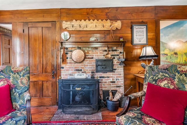 29 Averill Road, Brookline, NH 03033
