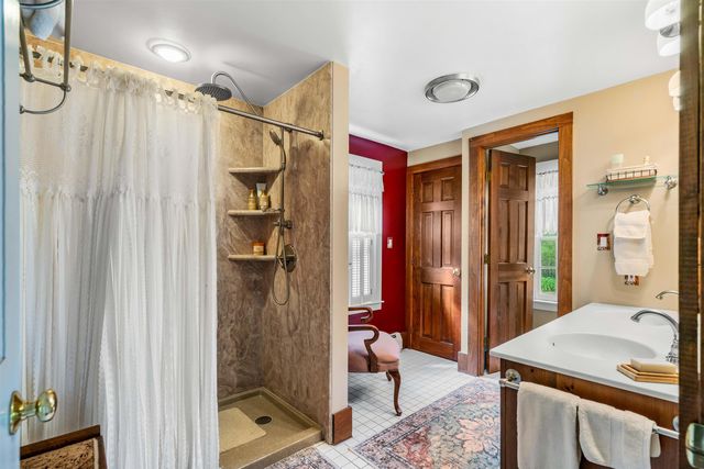 29 Averill Road, Brookline, NH 03033