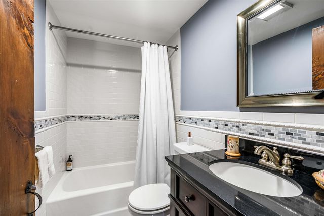 29 Averill Road, Brookline, NH 03033