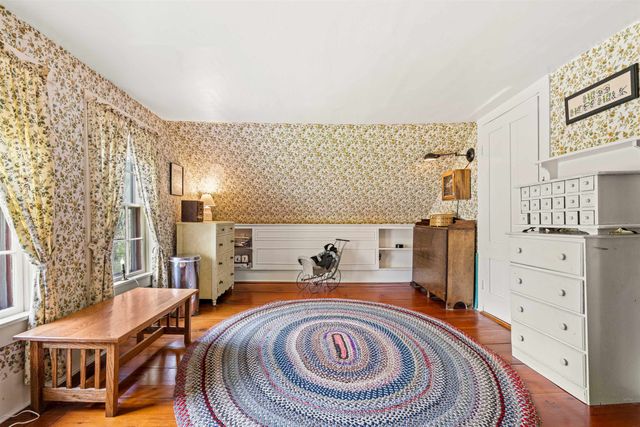 29 Averill Road, Brookline, NH 03033