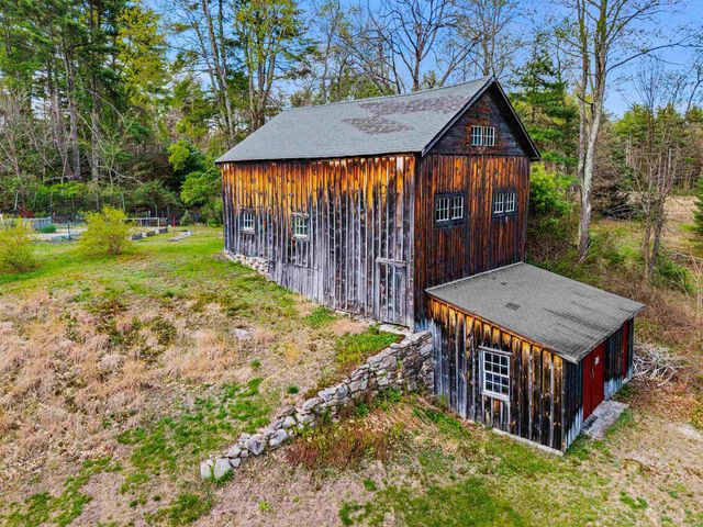 29 Averill Road, Brookline, NH 03033