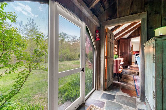 29 Averill Road, Brookline, NH 03033