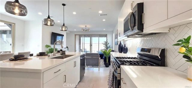 74198 Storke, Palm Desert, CA 92211