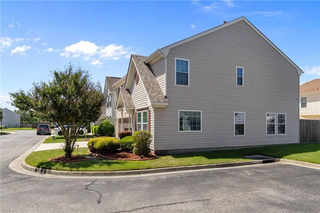 408 Prince George CT, Chesapeake, VA 23320