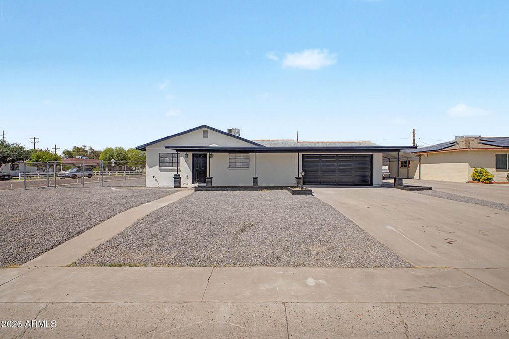 5702 N 22ND Drive, Phoenix, AZ 85015