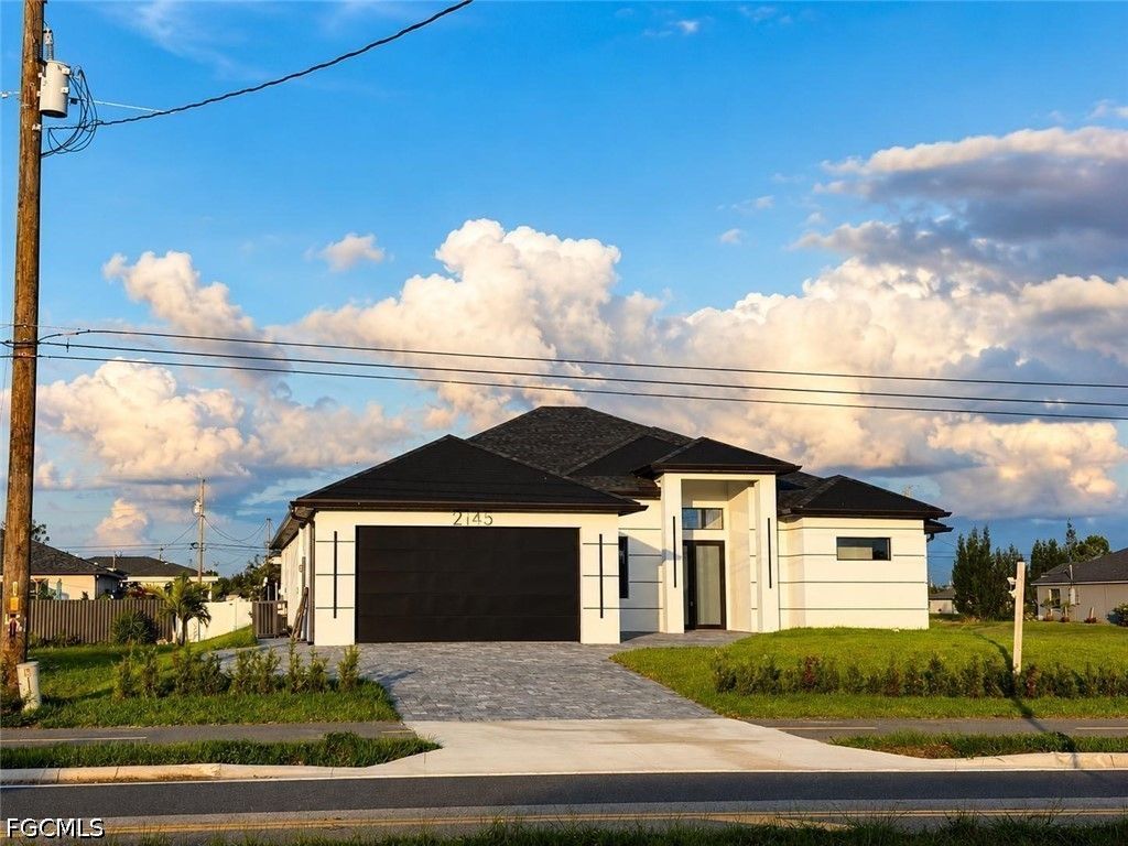 Image 19 of property listing at 2145 EL DORADO BLVD N, Cape Coral, FL 33993
