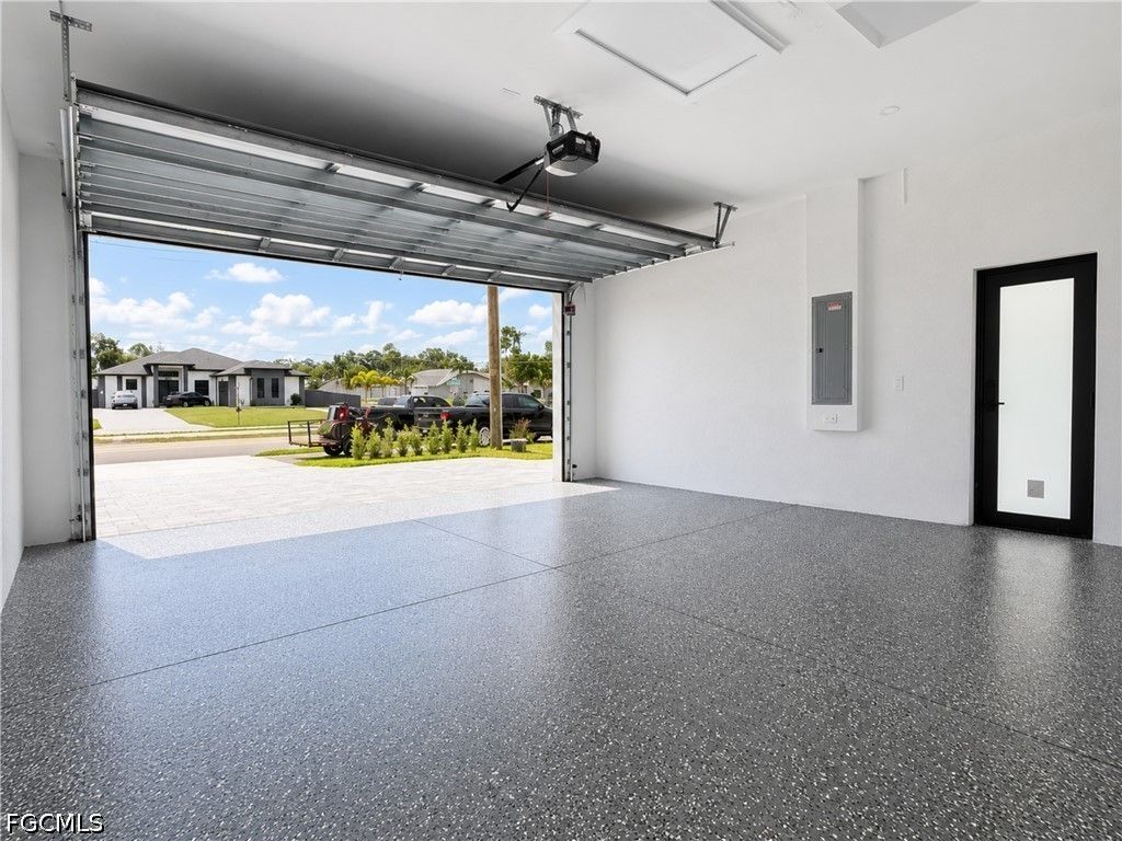 Image 24 of property listing at 2145 EL DORADO BLVD N, Cape Coral, FL 33993