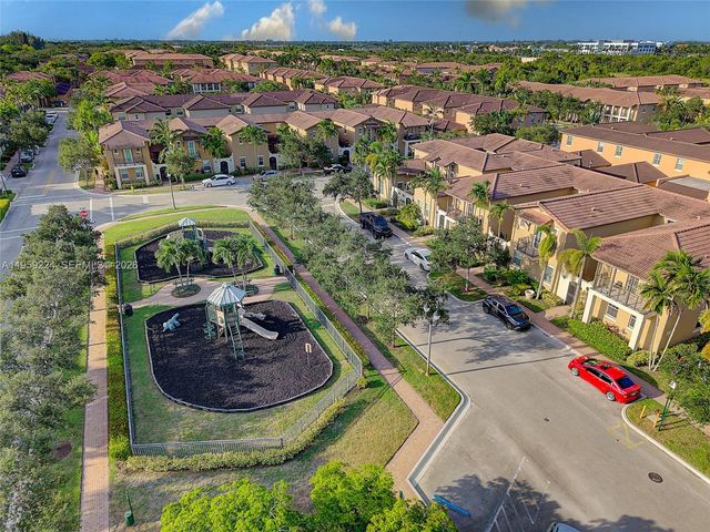 14774 SW 10th Street 10502, Pembroke Pines, FL 33027