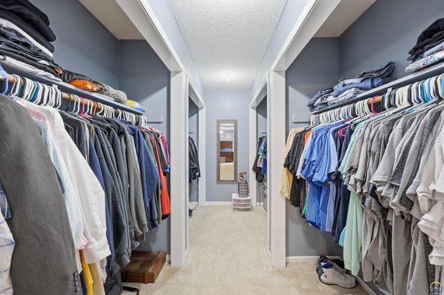 3013 SE Burton ST, Topeka, KS 66605