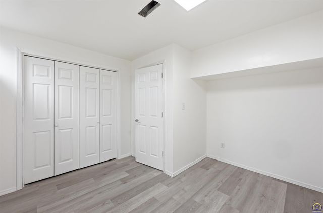3013 SE Burton ST, Topeka, KS 66605