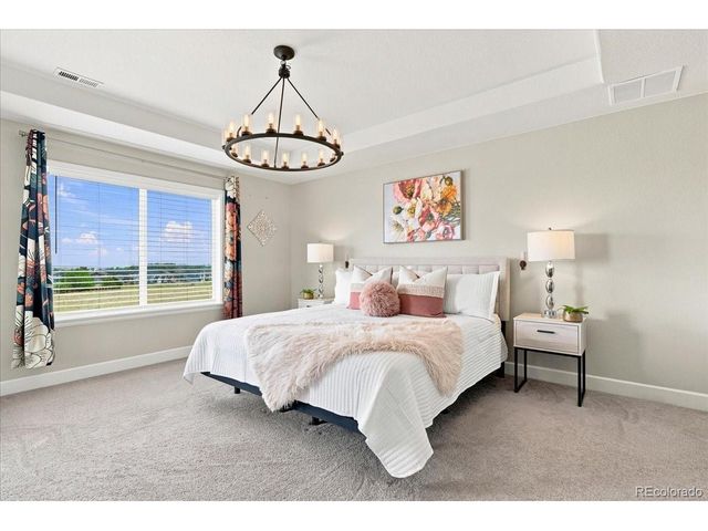 16601 Buffalo Run Dr, Commerce City, CO 80022