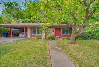 1502 Braes Ridge DR A, Austin, TX 78723