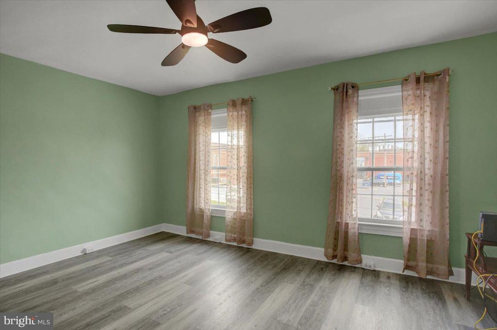 Image 10 of property listing at 131 W CHURCH ST, Hagerstown, MD 21740