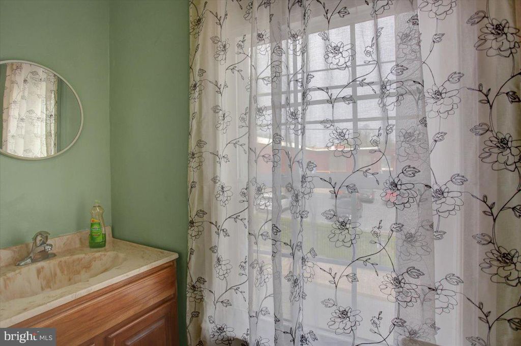 Image 12 of property listing at 131 W CHURCH ST, Hagerstown, MD 21740