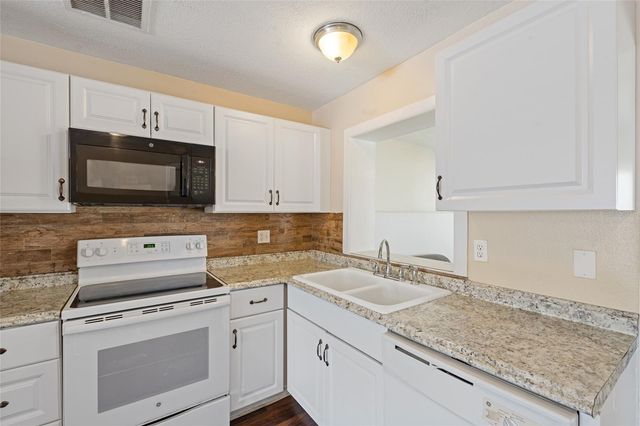 7651 MONTAGUE LOOP, New Port Richey, FL 34655