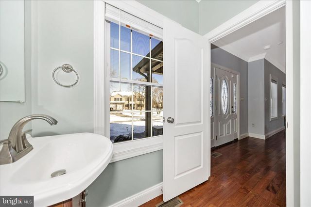 19529 PORTSMOUTH DR, Hagerstown, MD 21742