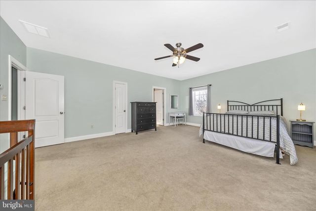 19529 PORTSMOUTH DR, Hagerstown, MD 21742