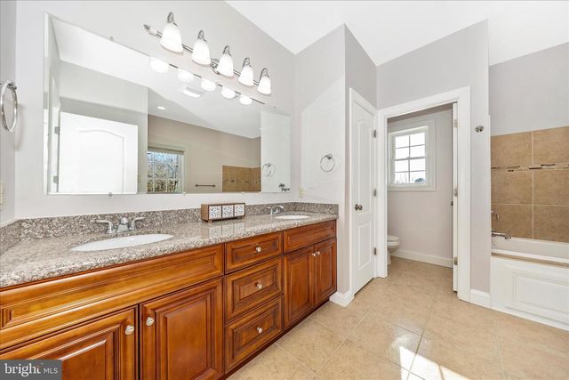 19529 PORTSMOUTH DR, Hagerstown, MD 21742