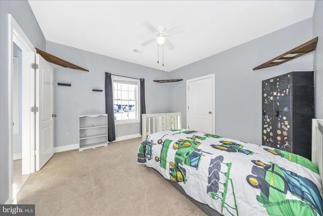 19529 PORTSMOUTH DR, Hagerstown, MD 21742