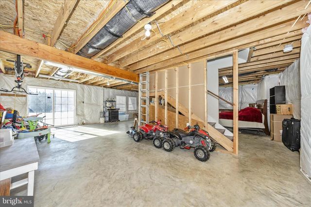 19529 PORTSMOUTH DR, Hagerstown, MD 21742