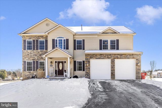 19529 PORTSMOUTH DR, Hagerstown, MD 21742