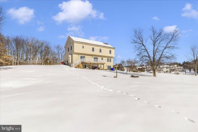 19529 PORTSMOUTH DR, Hagerstown, MD 21742