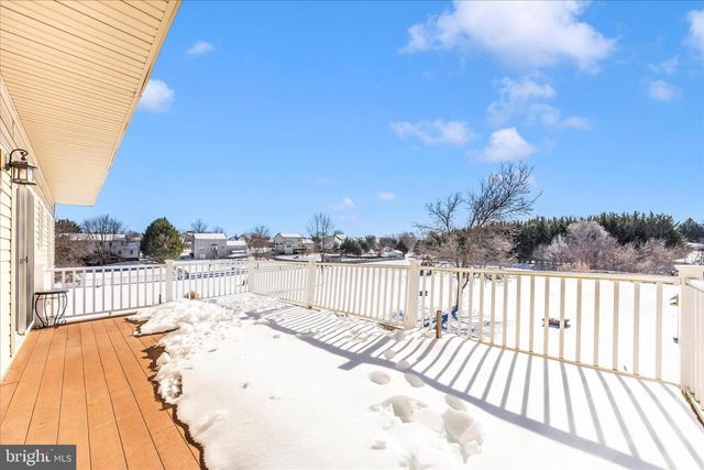 19529 PORTSMOUTH DR, Hagerstown, MD 21742