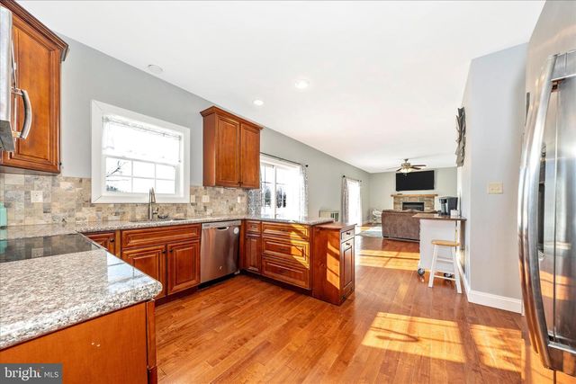 19529 PORTSMOUTH DR, Hagerstown, MD 21742