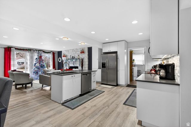 1771 E FIELDCREST LN, Holladay, UT 84117