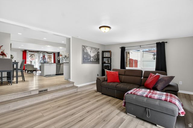 1771 E FIELDCREST LN, Holladay, UT 84117